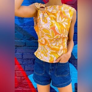 NWT Summer Yellow and Orange Top with Floral Pattern Size Large, runs small!